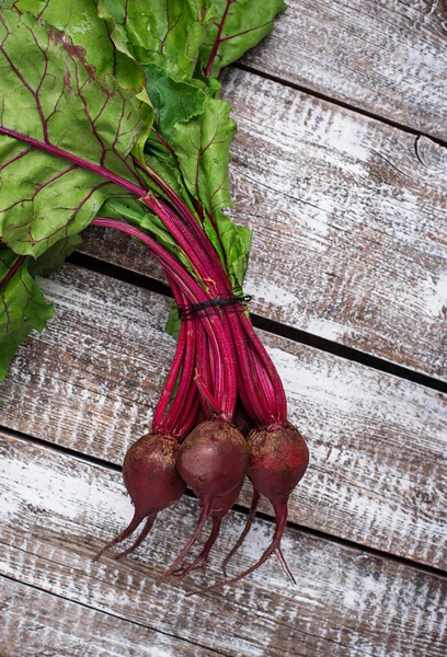 hafif ahşap zemin üzerinde Beetroots
