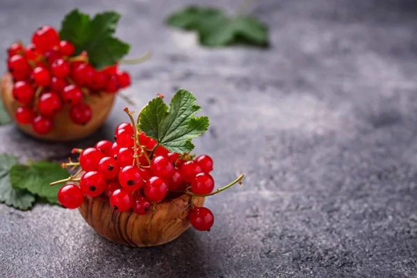 Ripe Red Currant Berries Wooden Bowls Selective Focus — Stock Photo, Image