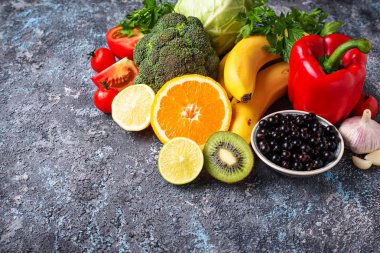 Besinler vitamin C. sağlıklı beslenme zengin