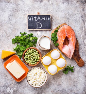 Sağlıklı gıdalar vitamin d üstten görünüm içeren