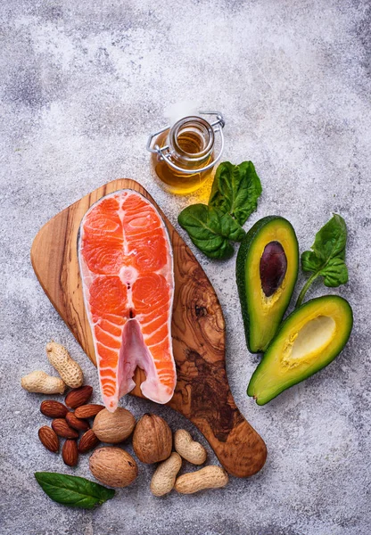 Sağlıklı yağ ve omega 3 kaynağı seçimi. Üstten Görünüm