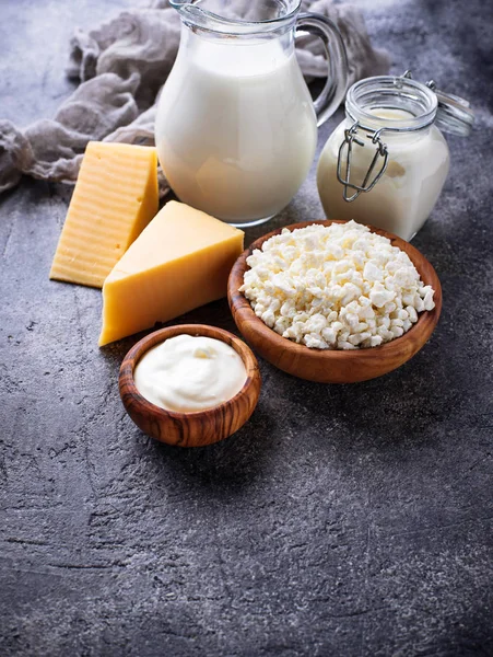 Çeşitli süt ürünleri ürün yelpazesine.