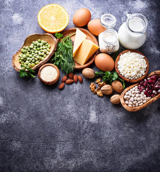 Kalsiyum zengin gıda kümesi. 