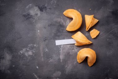 Tahmin ile geleneksel Çin fal kurabiyesi