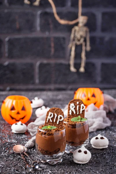 Halloween deser w kształcie grobu — Zdjęcie stockowe
