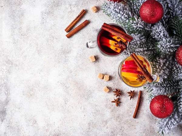 Apple cider and mulled wine. — Stock Photo, Image