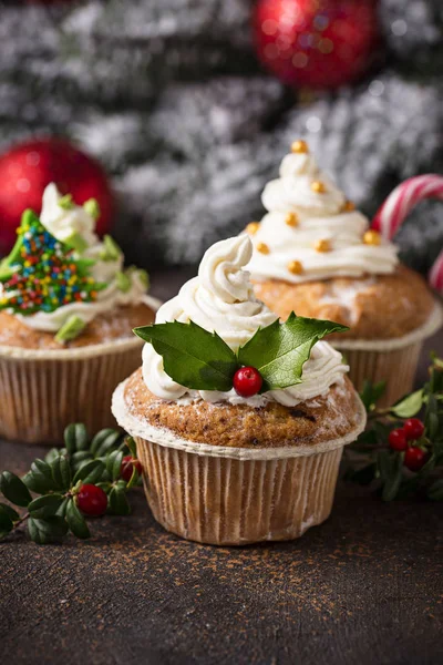 Kue Mangkuk Natal Dengan Dekorasi Yang Berbeda Partai Makanan — Stok Foto
