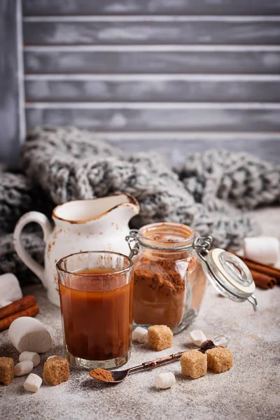 Zutaten Zum Kochen Von Heißer Schokolade Oder Kakaogetränk — Stockfoto