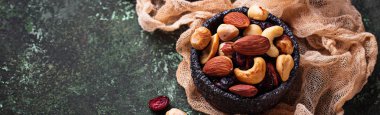fındık ve kuru meyve karışımı