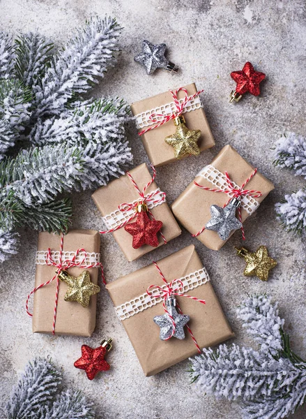 Cajas Regalo Navidad Papel Artesanal Decirated Estrellas Brillantes — Foto de Stock