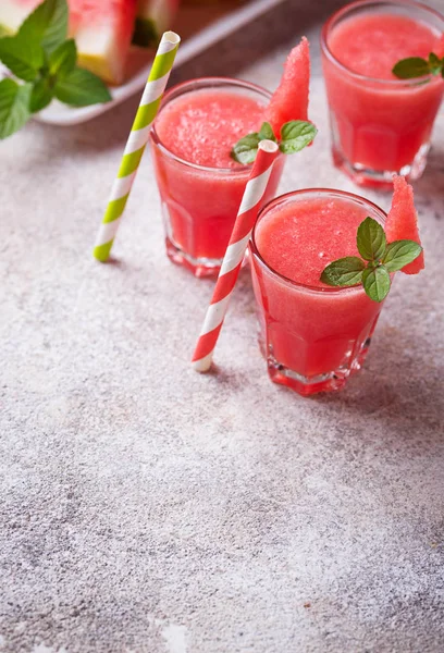 Gläser Wassermelonen Smoothie Mit Minze Selektiver Fokus — Stockfoto