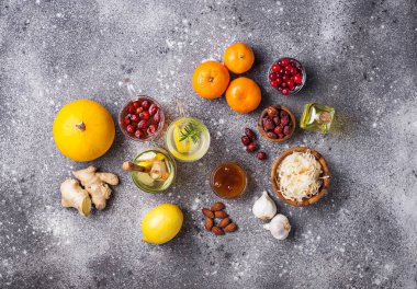 Bağışıklığı artırma ve soğuk ilaçlar için sağlıklı ürünler. Kış vitamin gıda