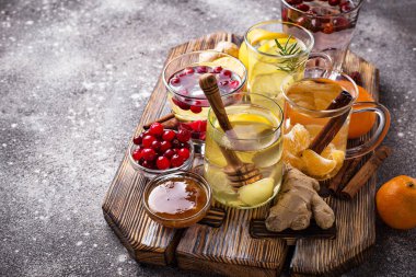 Bağışıklık artırılması için kış sağlıklı çay ürün çeşitliliği