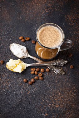 Kurşun geçirmez kahve. Ketogenic düşük carb içki