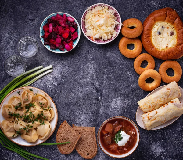 Geleneksel Rus yemekleri, tatlılar ve votka