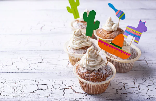 Meksika partisi fiesta kutlamak için cupcakes