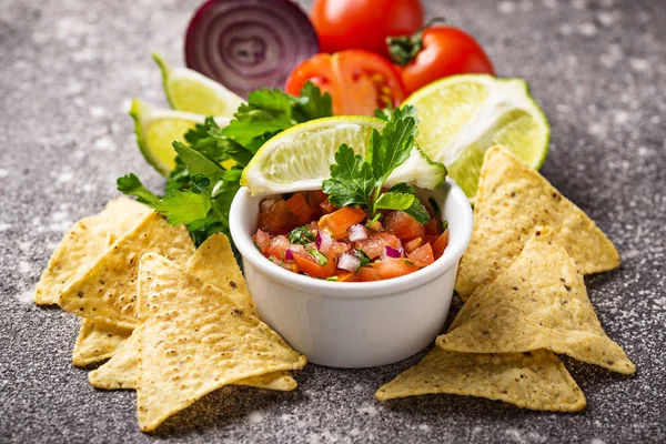 Traditionelle mexikanische Tomaten-Salsa-Sauce — Stockfoto