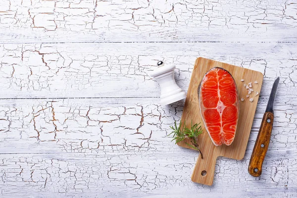 Fresh salmon steak with spices — Stock Photo, Image