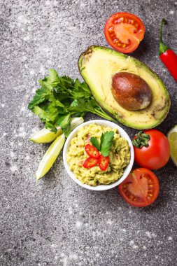 Geleneksel Meksika avokado sosu guacamole
