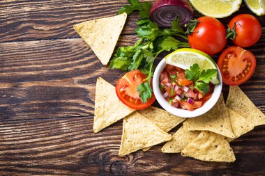 Geleneksel Meksika domates salsa sos