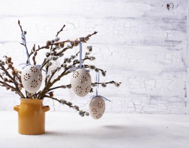 Söğüt ve yumurta ile Paskalya arka plan