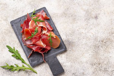 Geleneksel İspanyolca et jamon tedavi