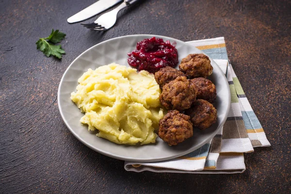 Swedish meatballs with mashed potato — Stock Photo, Image