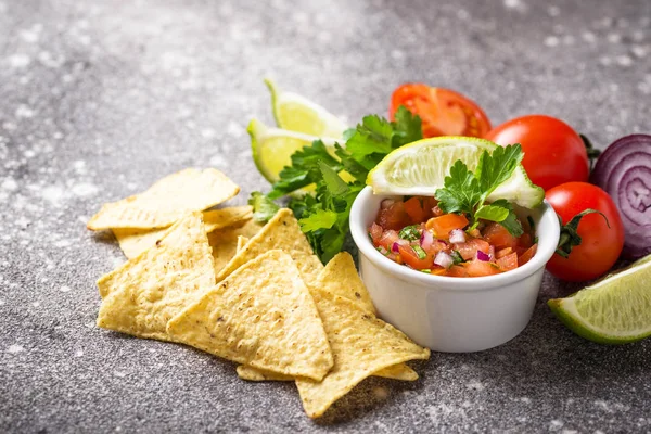 Traditionelle mexikanische Tomaten-Salsa-Sauce — Stockfoto