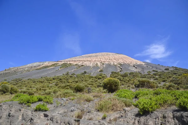 Paisaje de la isla del volcán en Sicilia —  Fotos de Stock
