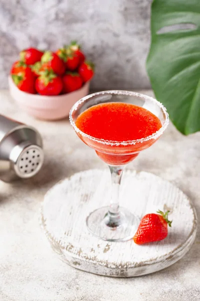 Aardbei Margarita cocktail in glas — Stockfoto