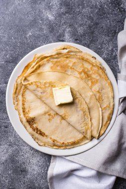 Koyu arka planda krep krep