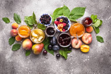 Garlarda farklı reçel çeşitleri