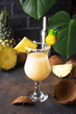 Pina colada. Geleneksel Karayip kokteyli