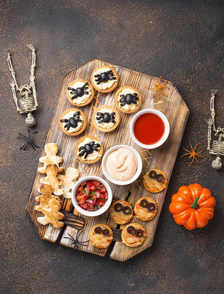 Scary appetizers for Halloween party — Stock Photo, Image