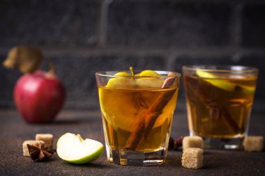 Baharatlı elma şarabı, sonbahar içeceği