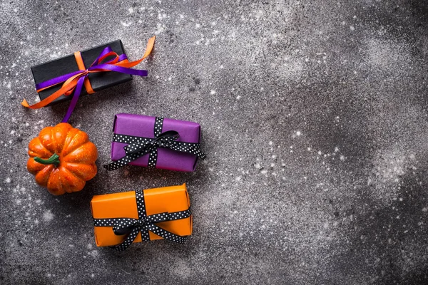 Halloween Hintergrund mit Geschenkbox — Stockfoto
