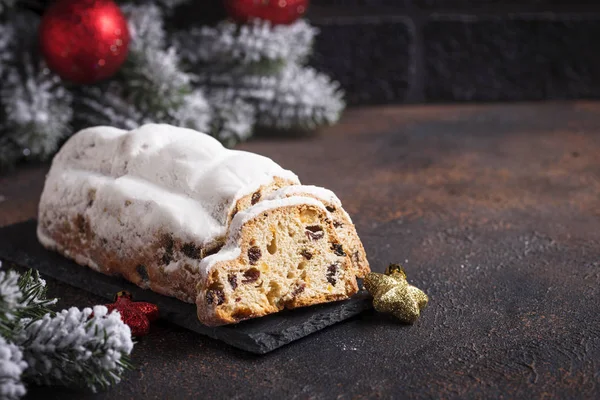 Traditional German Christmas cake stollen — Stock Photo, Image