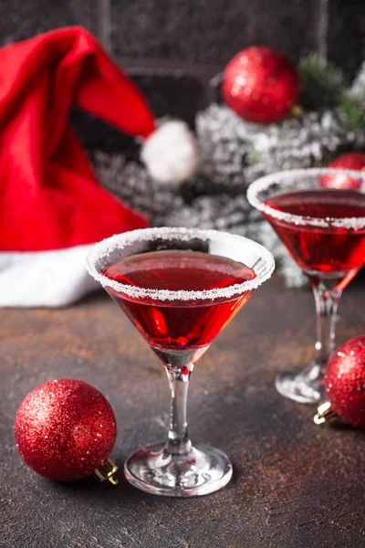 Boże Narodzenie uroczysty koktajl martini czerwony — Zdjęcie stockowe