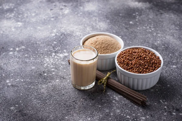 Gluten free buckwheat flour, soba noodle and non-dairy milk — Stock Photo, Image