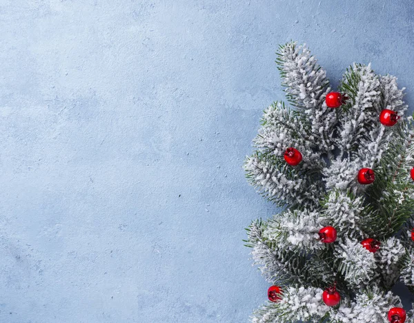 Χριστουγεννιάτικο φόντο με το κλαδί του δέντρου — Φωτογραφία Αρχείου