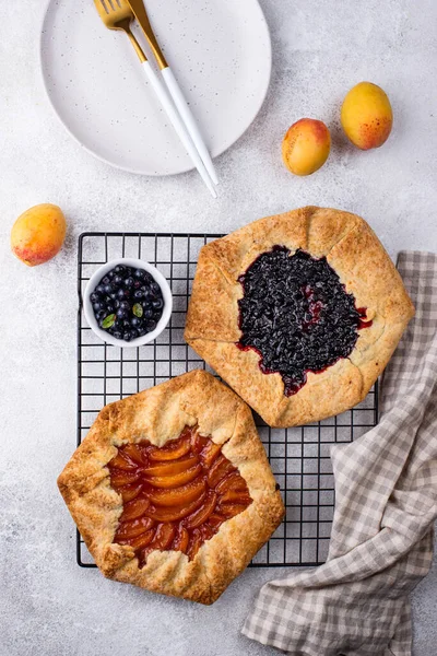 Sweet homemade galette pie with fruits — Stock Photo, Image