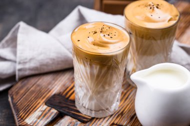 Dalgona sütlü kremalı kahve