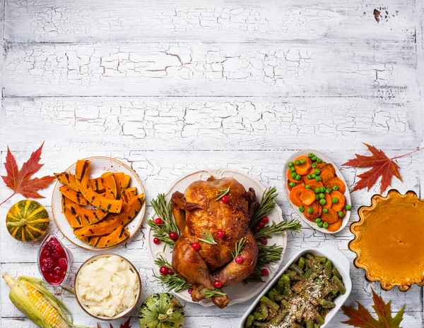 Thanksgiving Day traditioneel feestelijk diner — Stockfoto