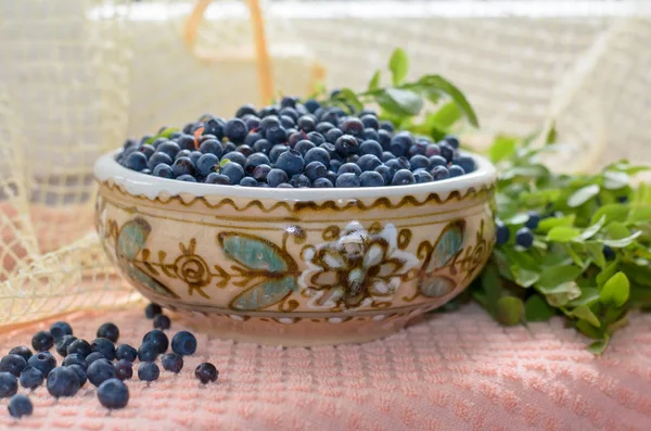 Freshly Picked Blueberries Clay Bowl Terry Towel Healthy Nutrition Organic — Stock Photo, Image