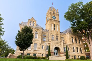 Manhattan, KS - 4 Eylül 2025: Riley Adliyesi