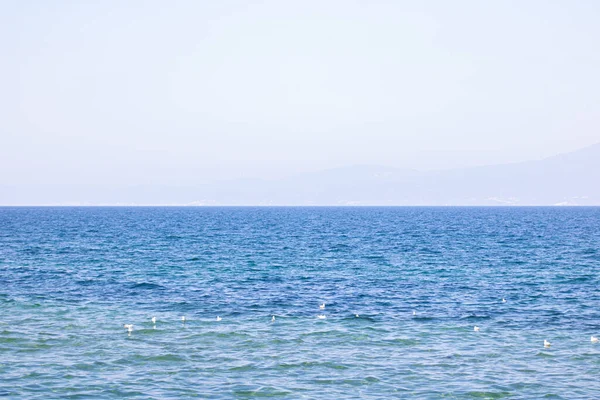 Oceano Blu Con Cielo Blu Paesaggio — Foto Stock
