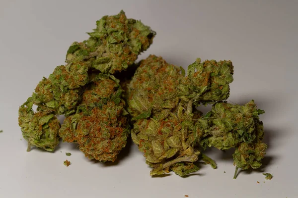 Torkade Blad Grön Medicinsk Marijuana Närbild Makrobild Medicinsk Marijuana — Stockfoto