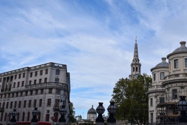 Londra, İngiltere - 05 / 19 / 2019: Charing Cross ulusal tren istasyonunun manzarası