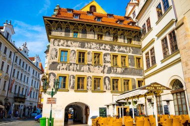 Binanın ön cephe detaylarını kapat 