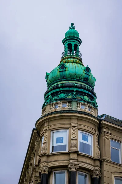 Eski bina dış görünüş ayrıntıları kapat 